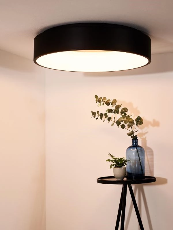 Lucide TALOWE LED - Flush ceiling light - Ø 60 cm - LED Dim. - 1x42W 3000K - Black - ambiance 1